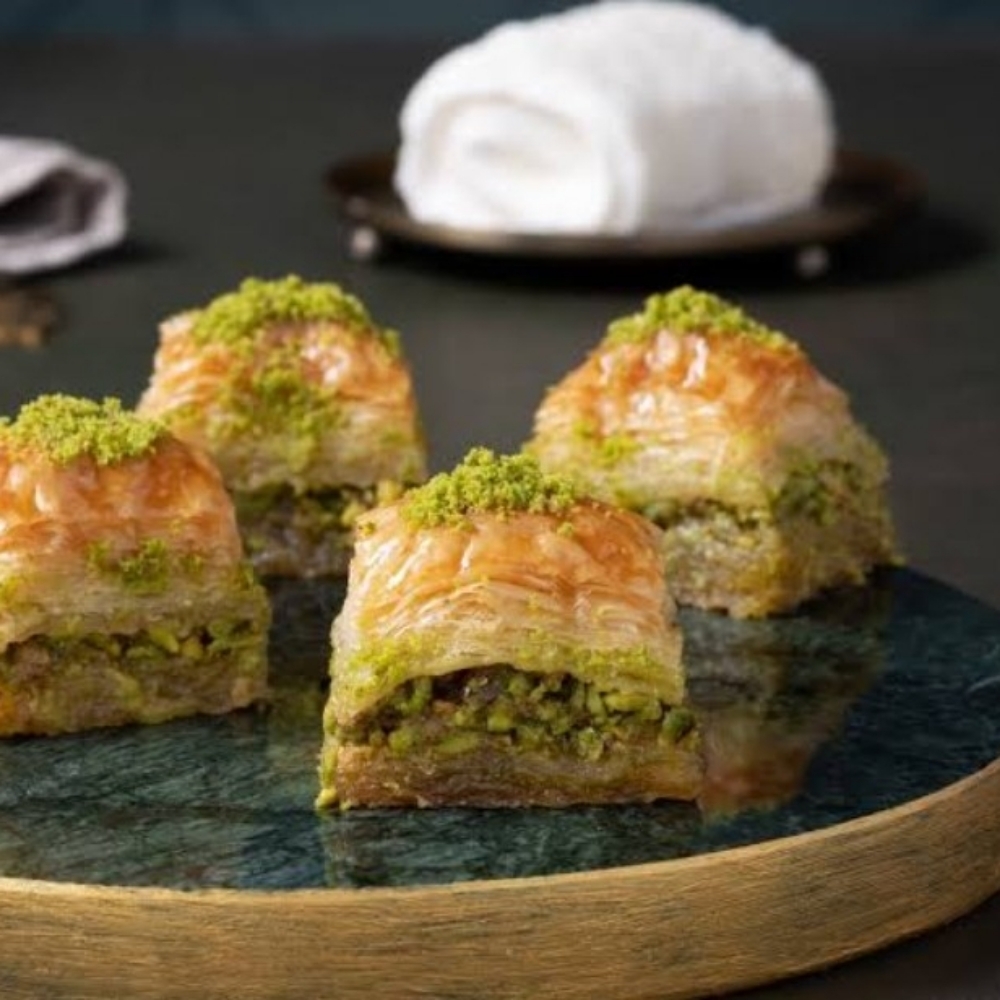 Fıstıklı Kuru Baklava ( 1 kg )