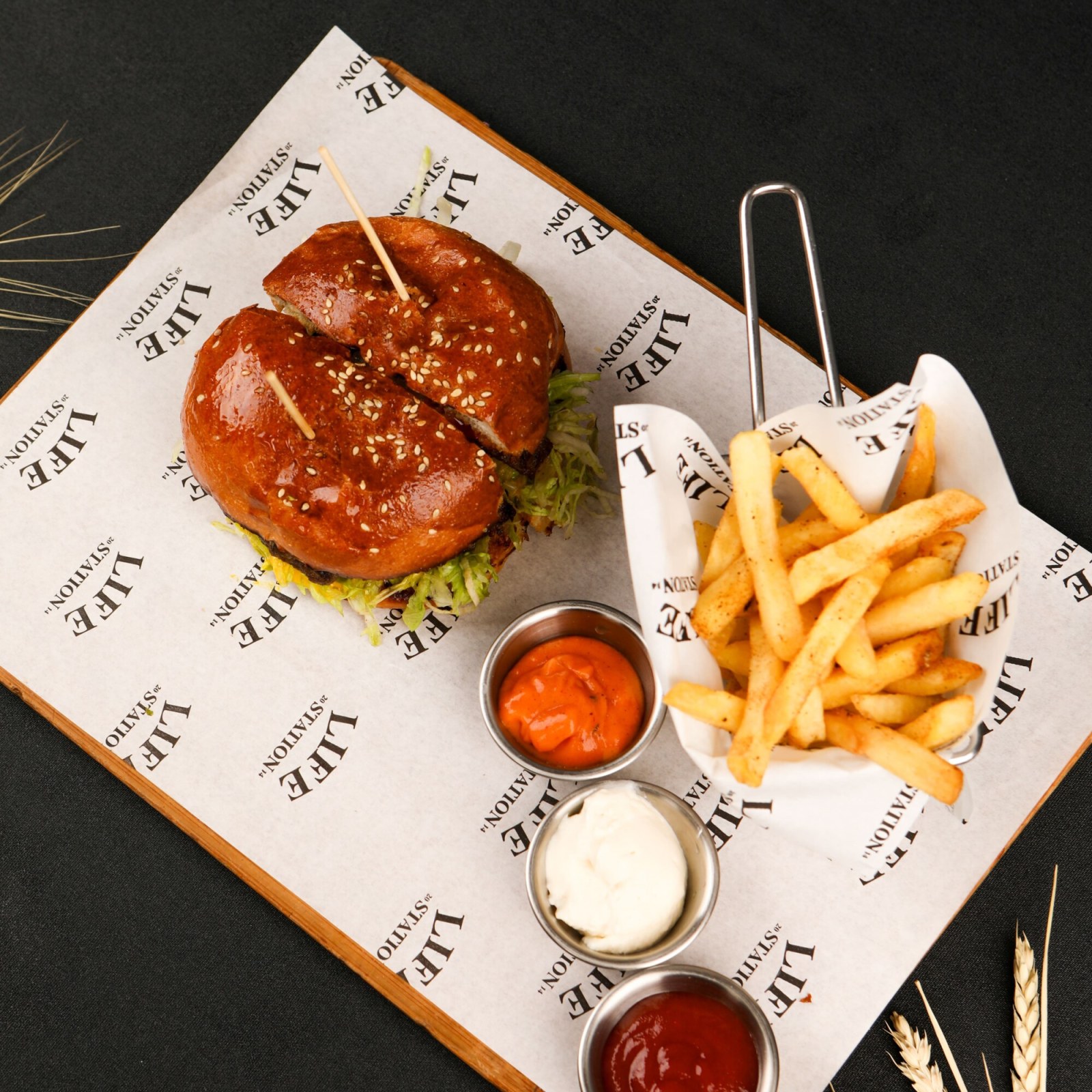 Station Cheesburger