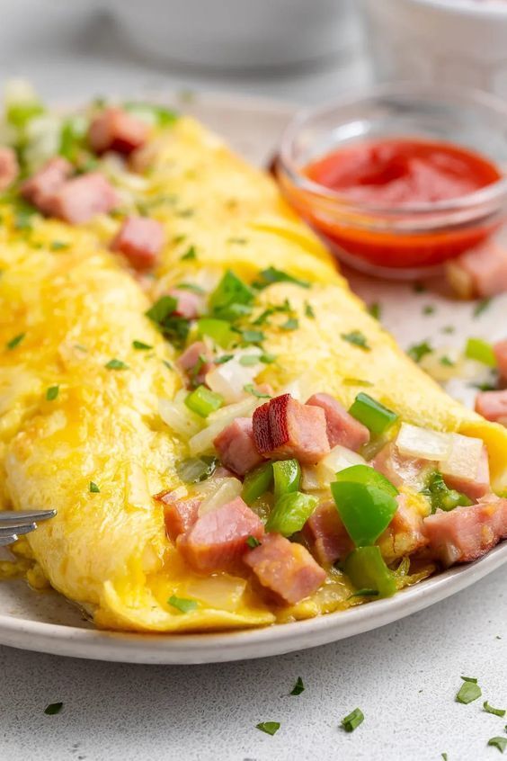 Sosisli Omlet