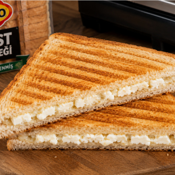 Beyaz Peynirli Tost