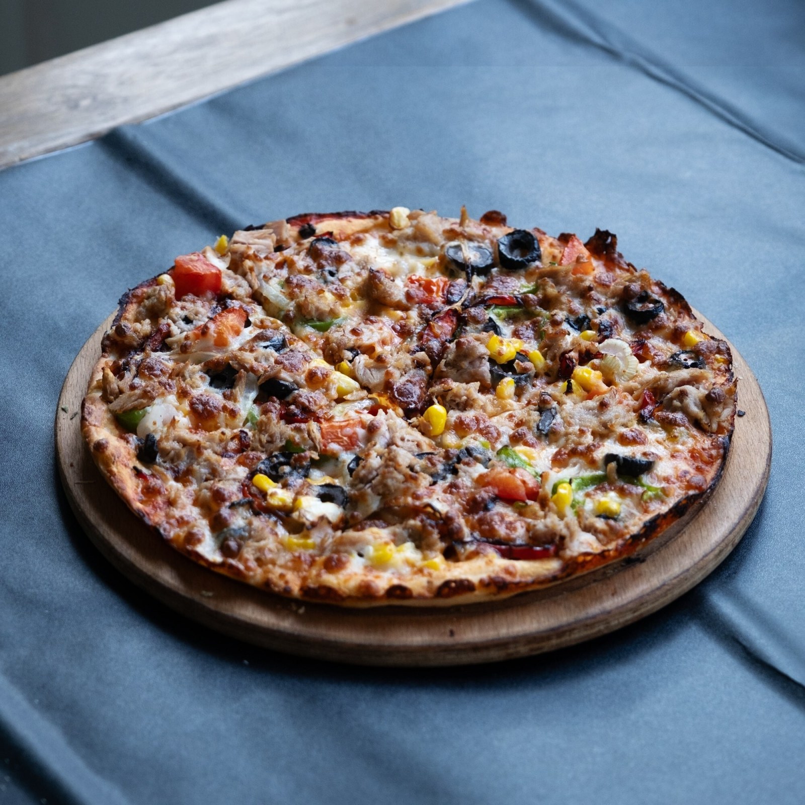 Ton Balıklı Pizza (Büyük)