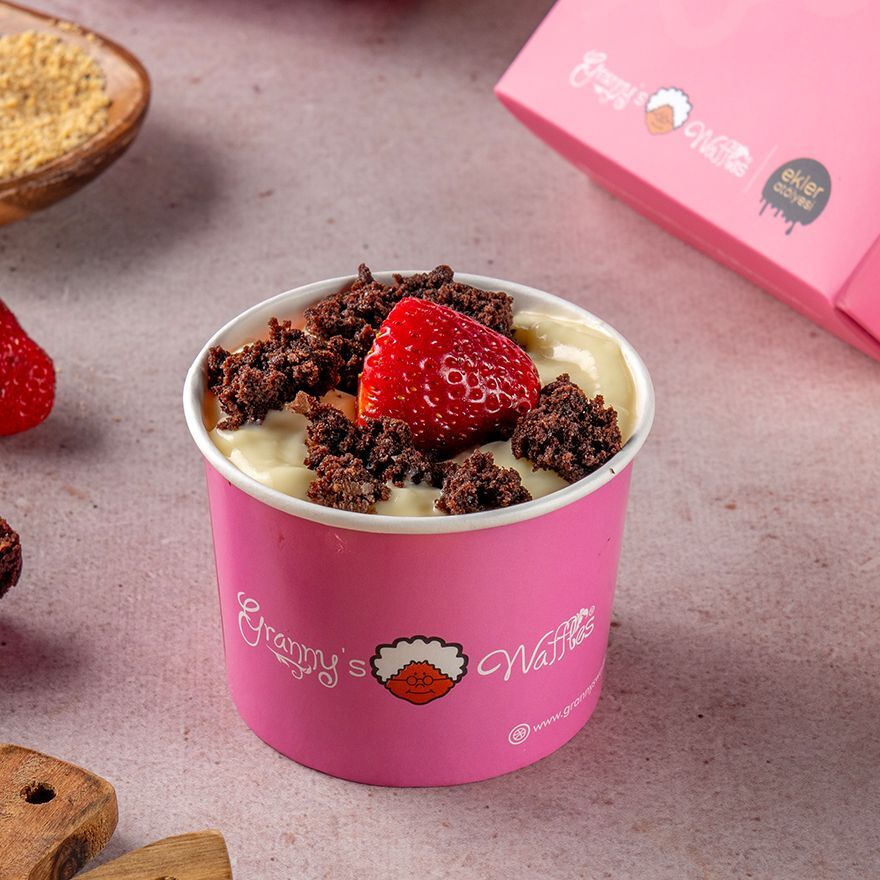 Brownie & Çilekli Magnolia