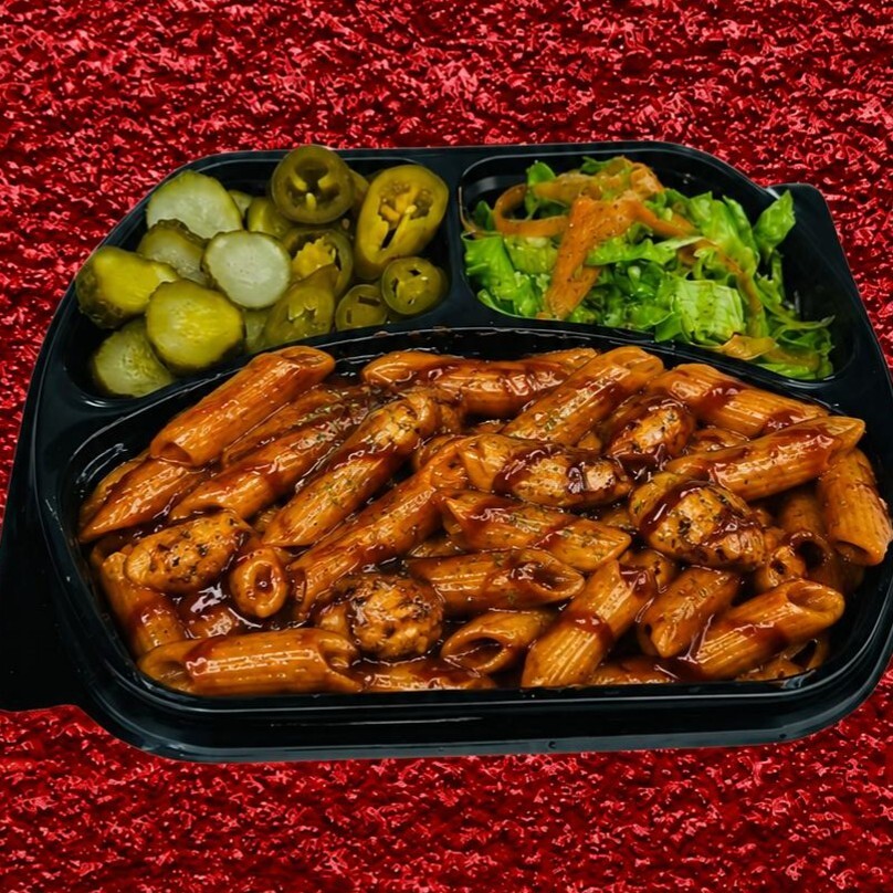 Barbekü Tavuklu Makarna