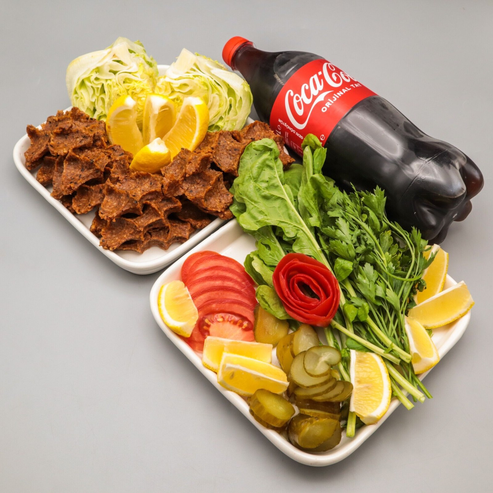 1 Kg Çiğ Köfte Porsiyon Aile Boyu+Coca Cola 1 LT
