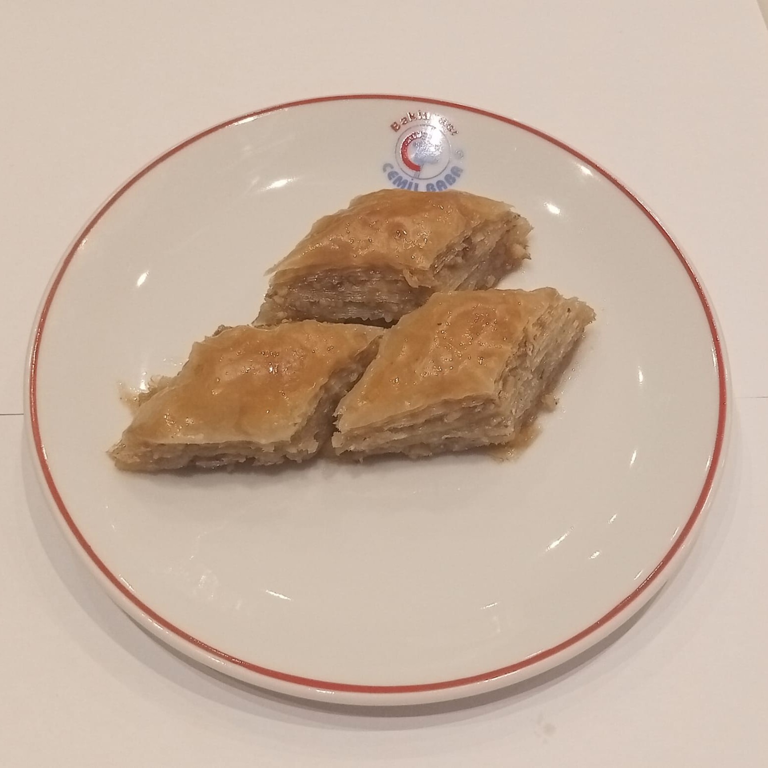 Cevizli Ev Baklavası (1 Kg.)