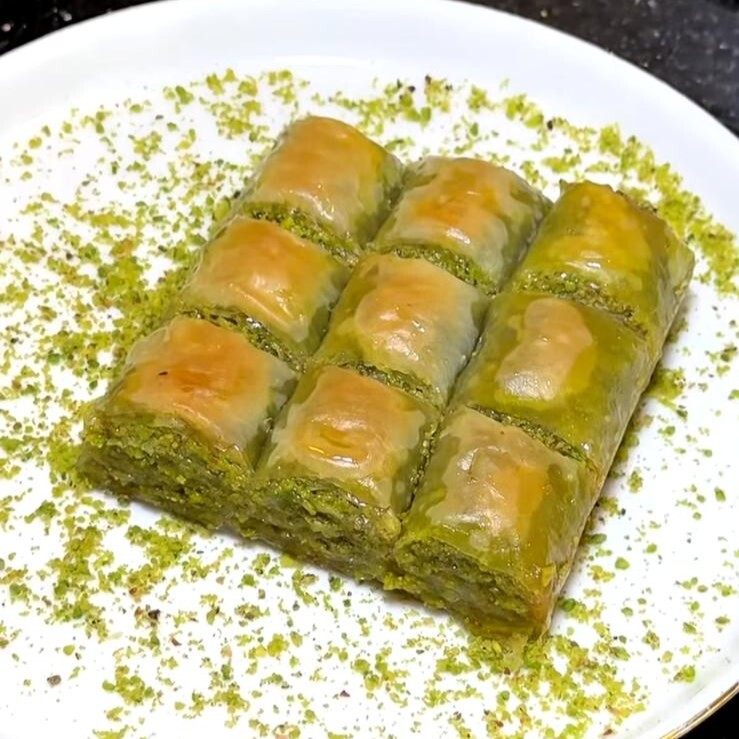 Fıstıklı Özel Baklava (500 Gr)