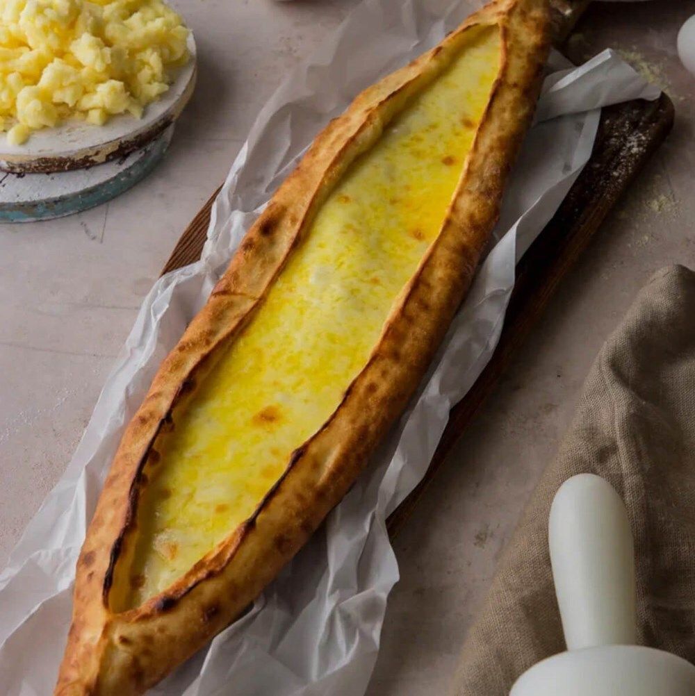 Kaşarlı Pide