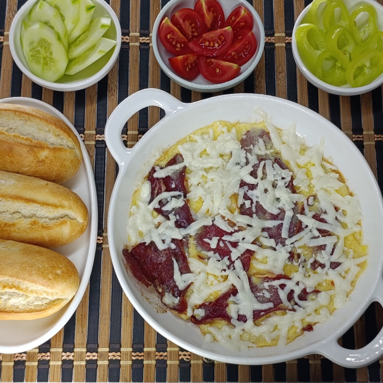 Pastırmalı Kaşarlı Omlet