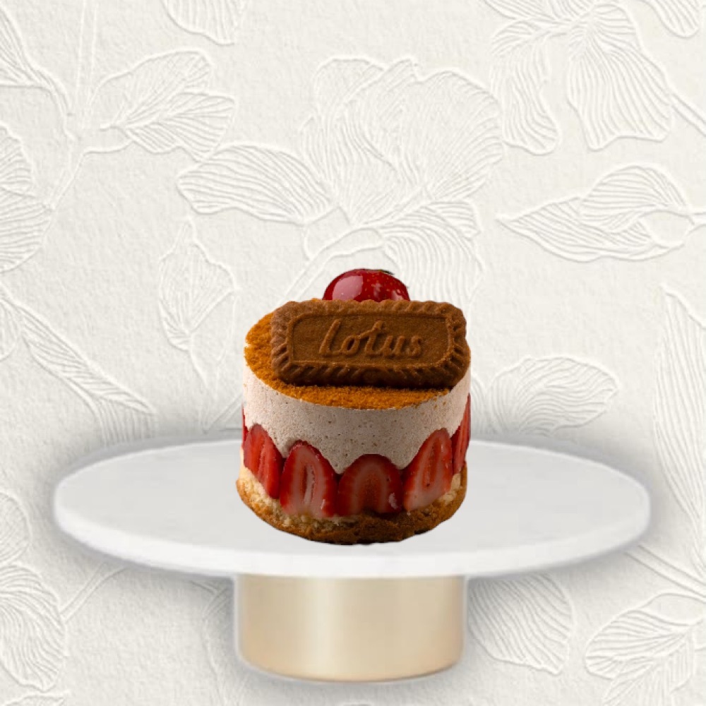 Lotuslu Çilekli Pasta (Tek Kişilik)