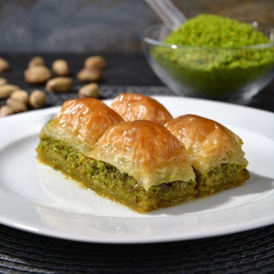 Fıstıklı Baklava (1 kg.)