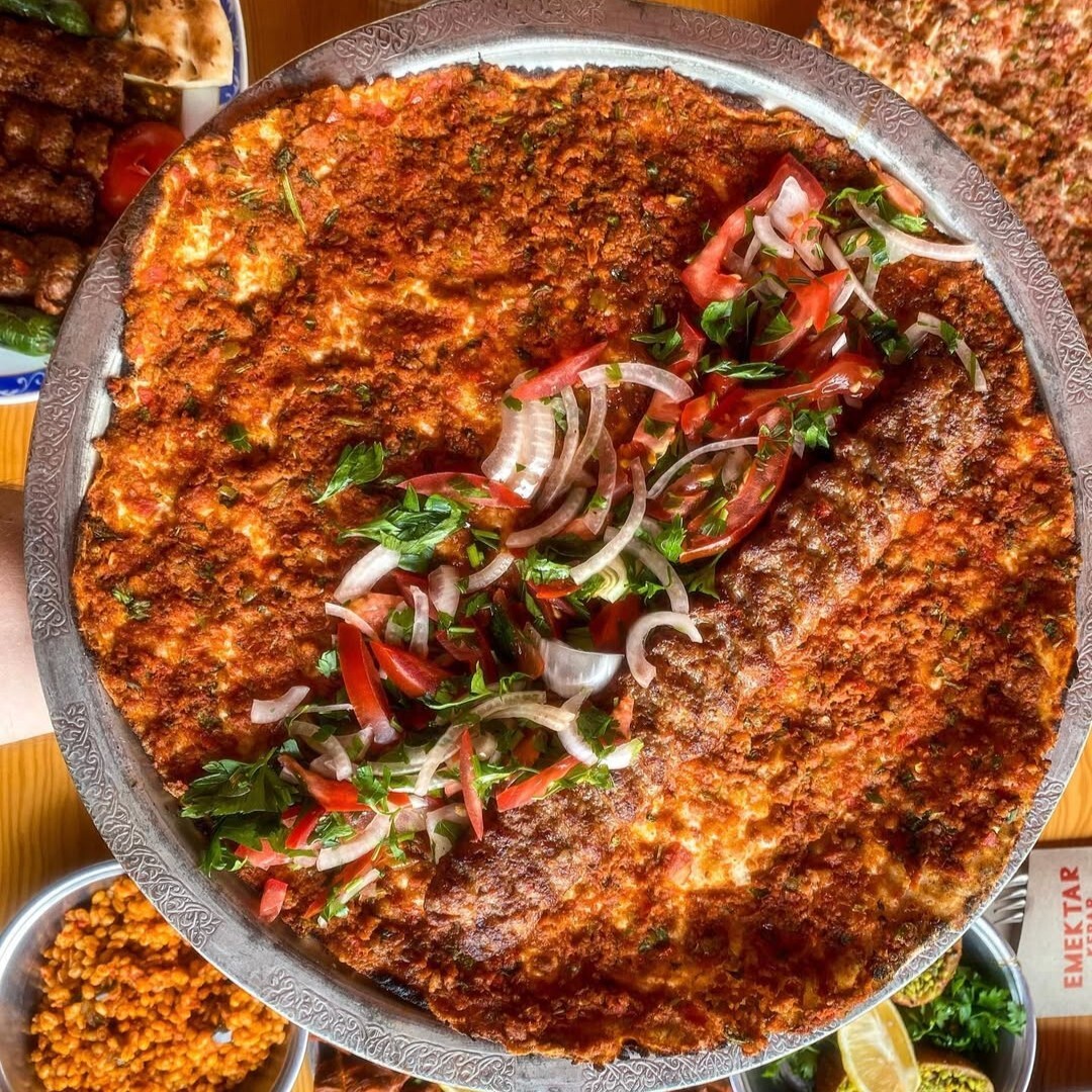 Lahmacun Arası Adana