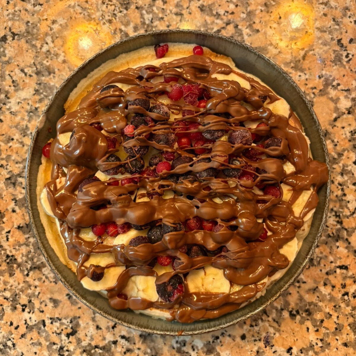 Glutensiz XXL Waffle Orman Meyveli Glutenfree Waffle