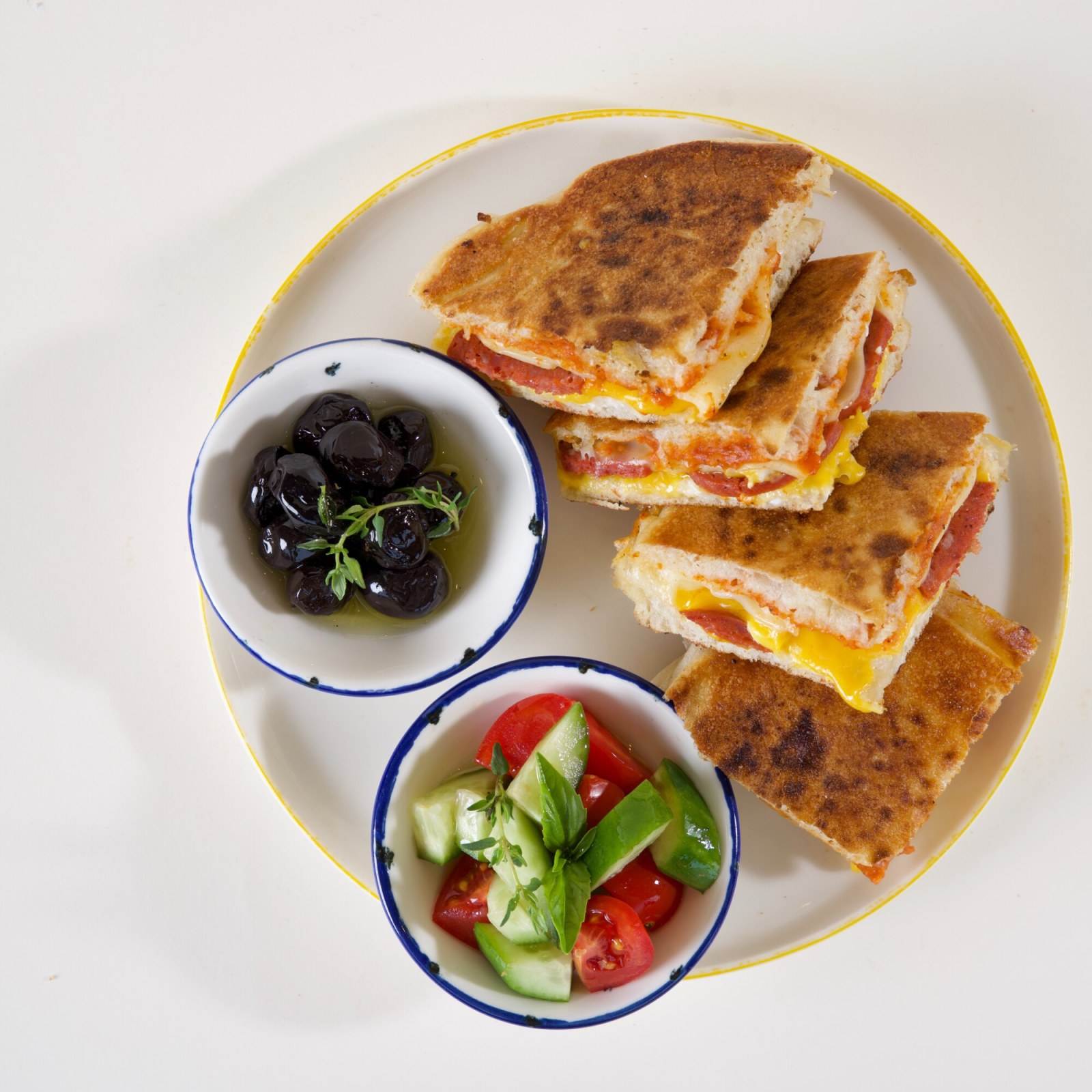 Sucuklu Bazlama Tost