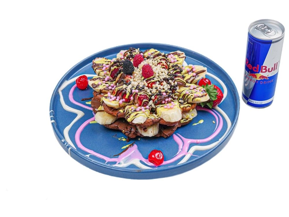 Çift Katlı Waffle & Redbull Menü