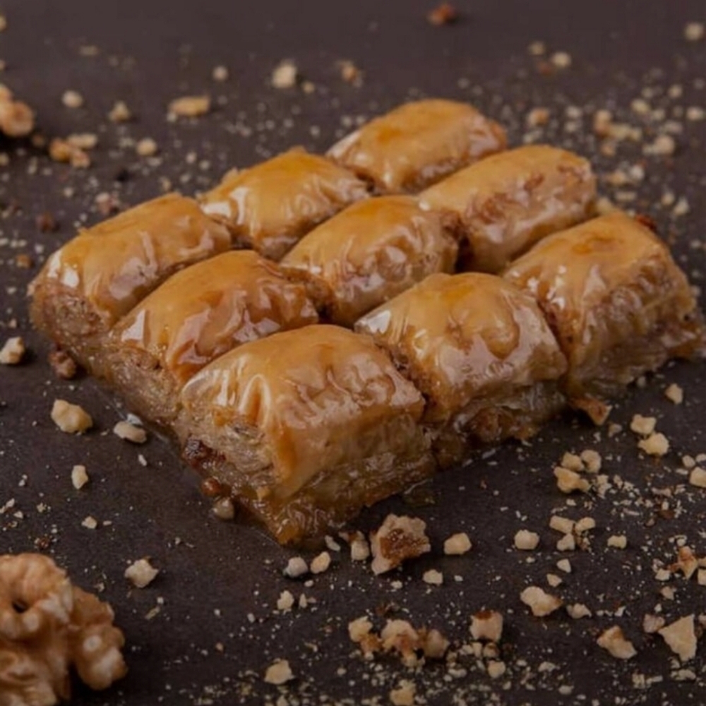 Cevizli özel dilim baklava ( 1000 Gr )