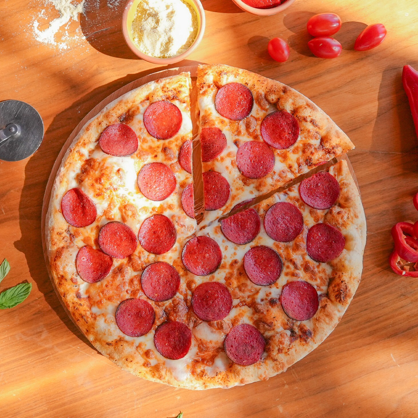 Sucuklu Pizza (Büyük Boy)