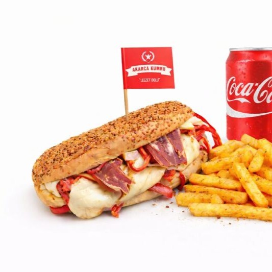 Akarca Kumru Sandviç + 330 Ml. Coca Cola