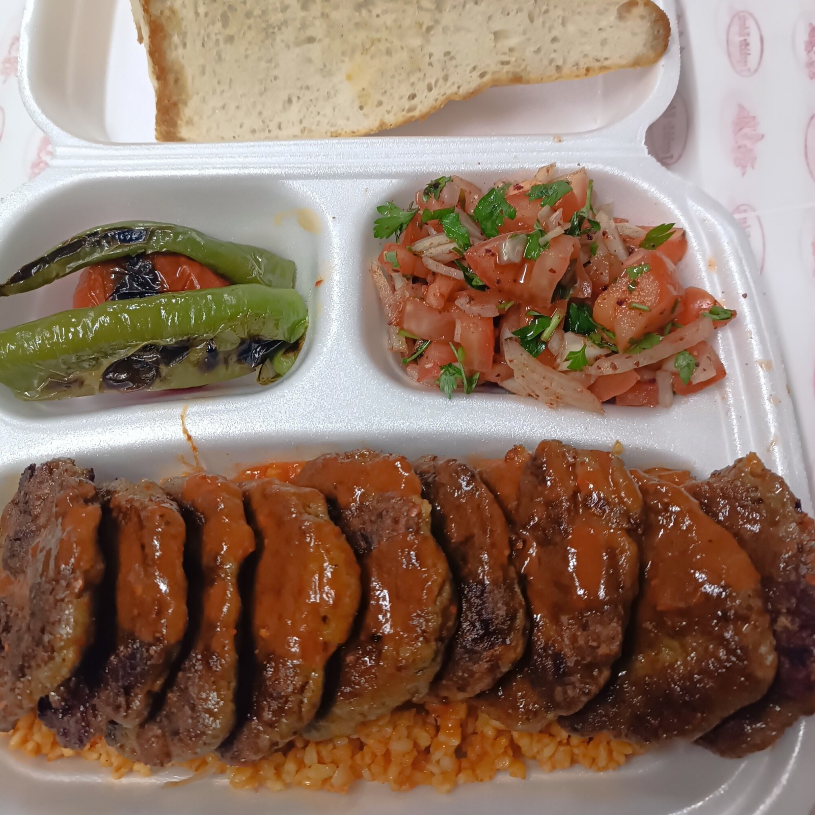 1,5 Porsiyon Köfte+haydari+Ayran+Turşu