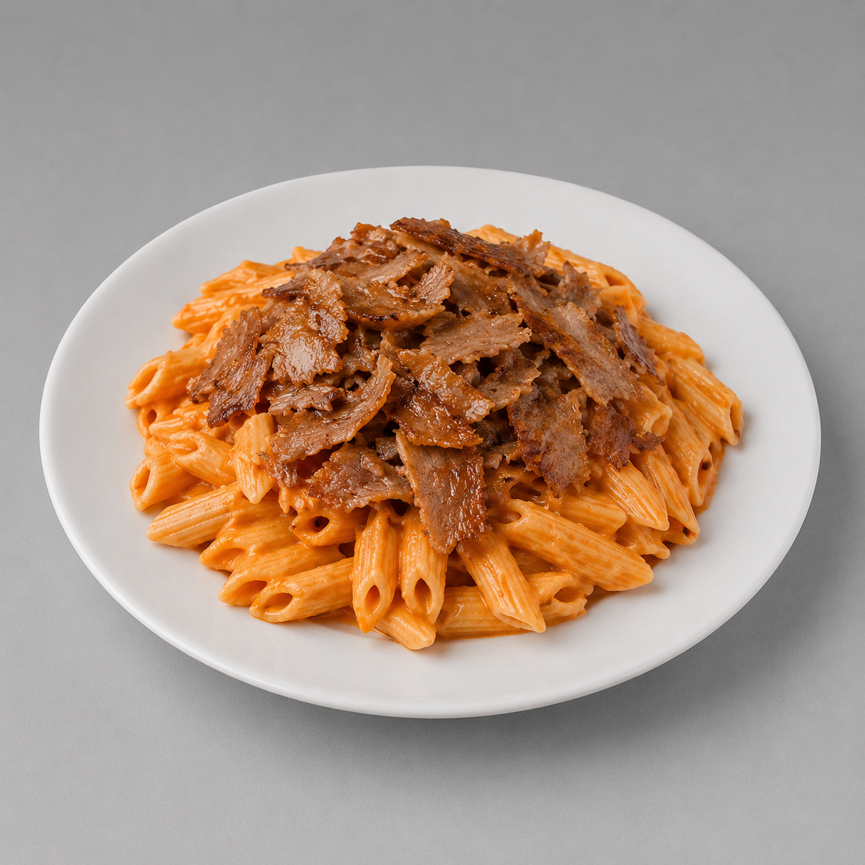 Ritüel Soslu Makarna Üstü Et Döner