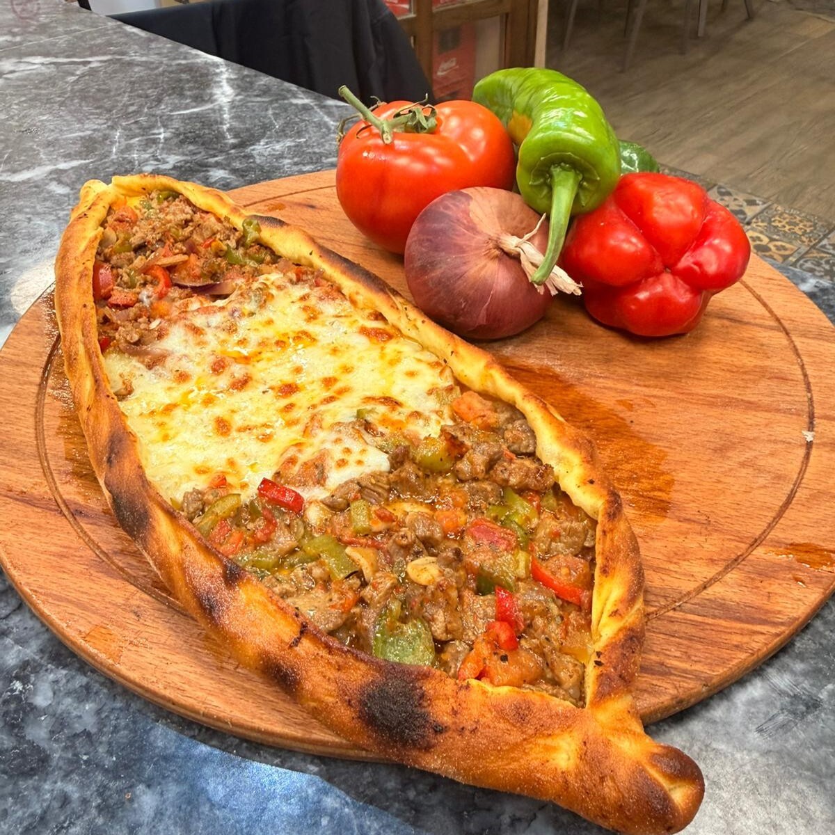 Karışık Pide