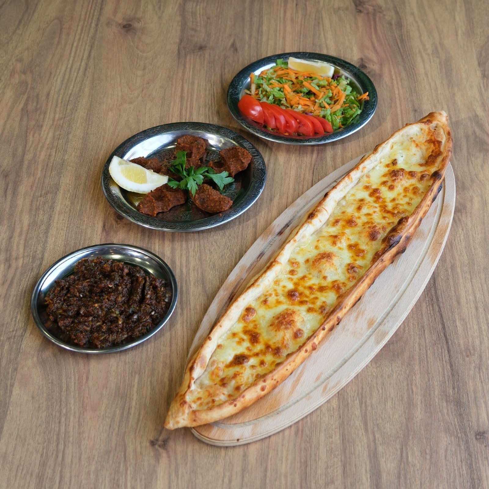 Kaşarlı Pide