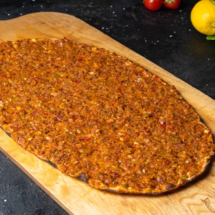Sarımsaklı Lahmacun