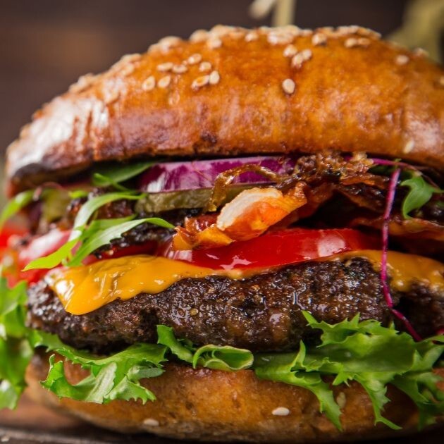 Collazione Chili Soslu Köfte Burger Menü