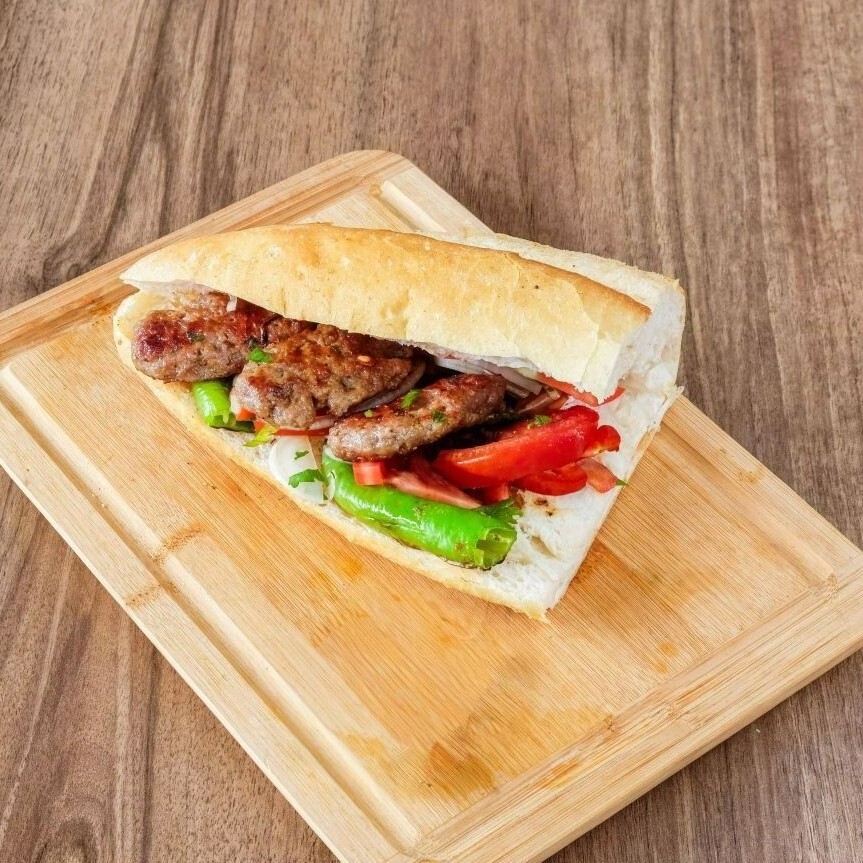 Ekmek Arası Köfte