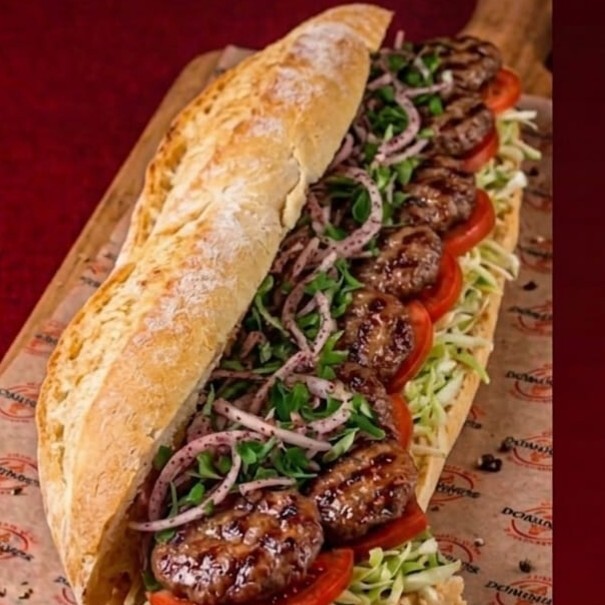 Tam Ekmek Arası Köfte