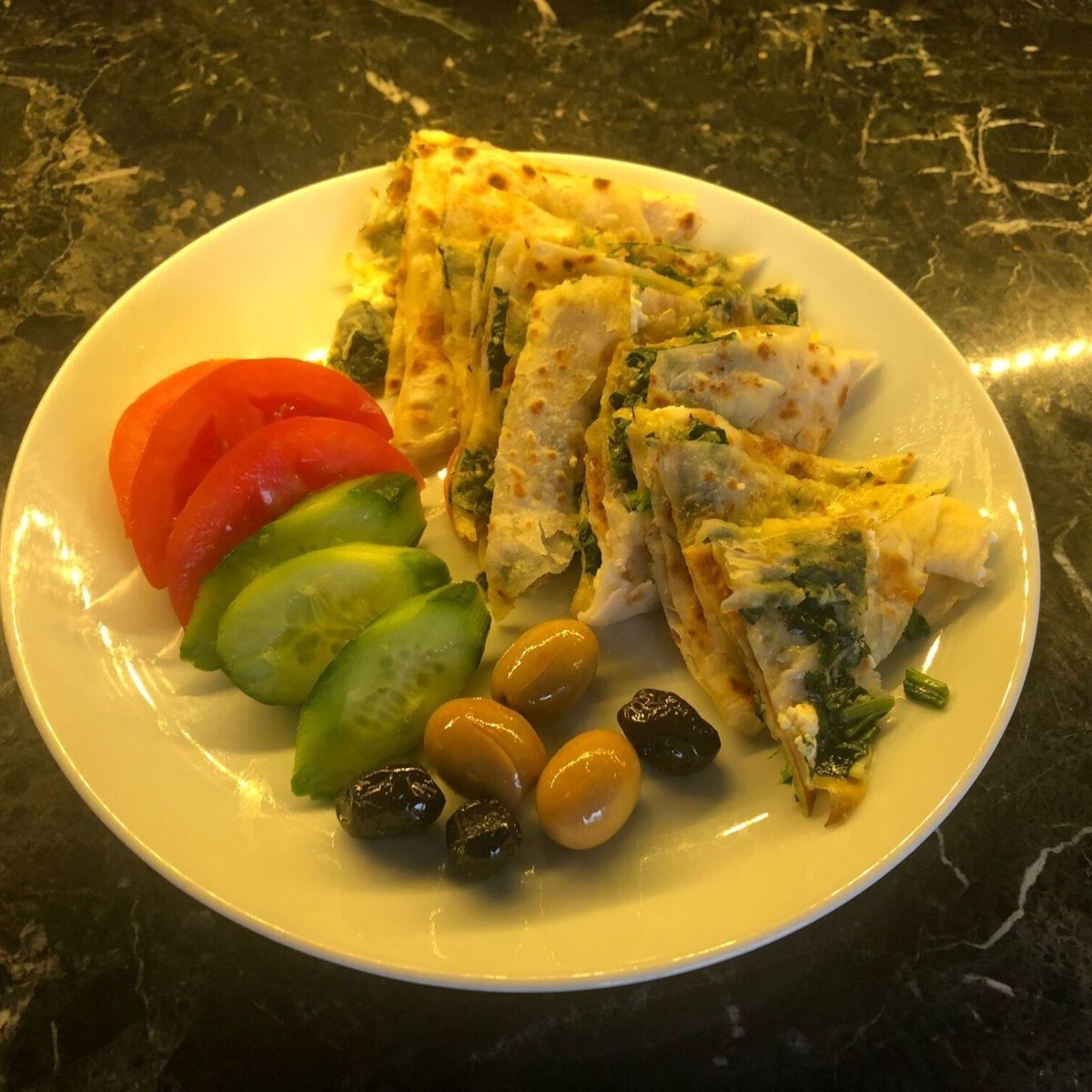 Sucuklu Kaşarlı Gözleme