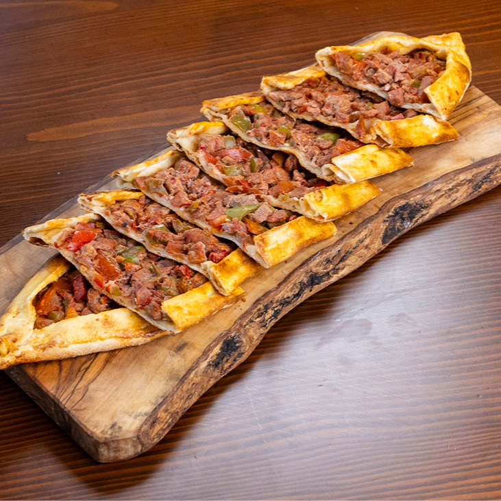 Kuşbaşılı Pide