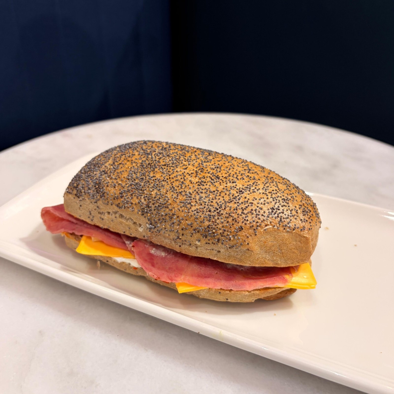 Dana Janbonlu Tartar Soslu Sandwich