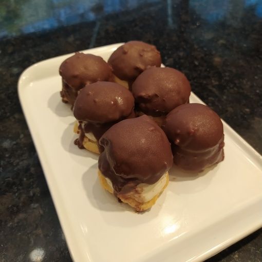 Şokola (Profiterollu) (1 kg)