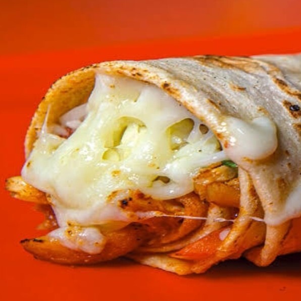 Hatay Usulü Kaşarlı Tavuk Döner