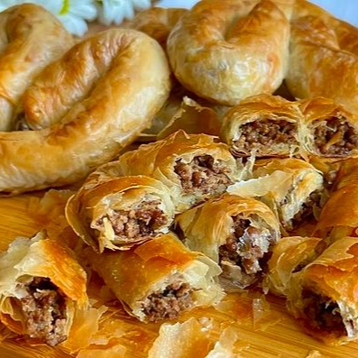 Kıymalı Çatal Böreği