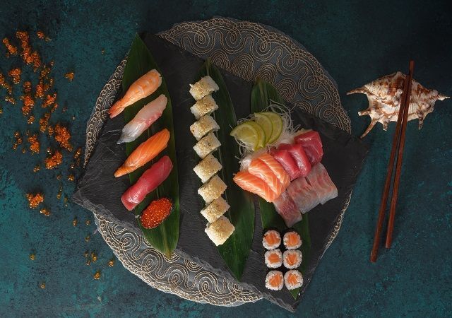241 Club Sushi (28 Adet)
