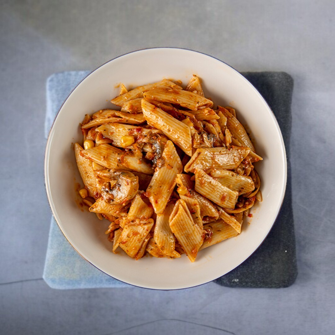 Fesleğenli Kutsal Yol (Penne Napoliten)