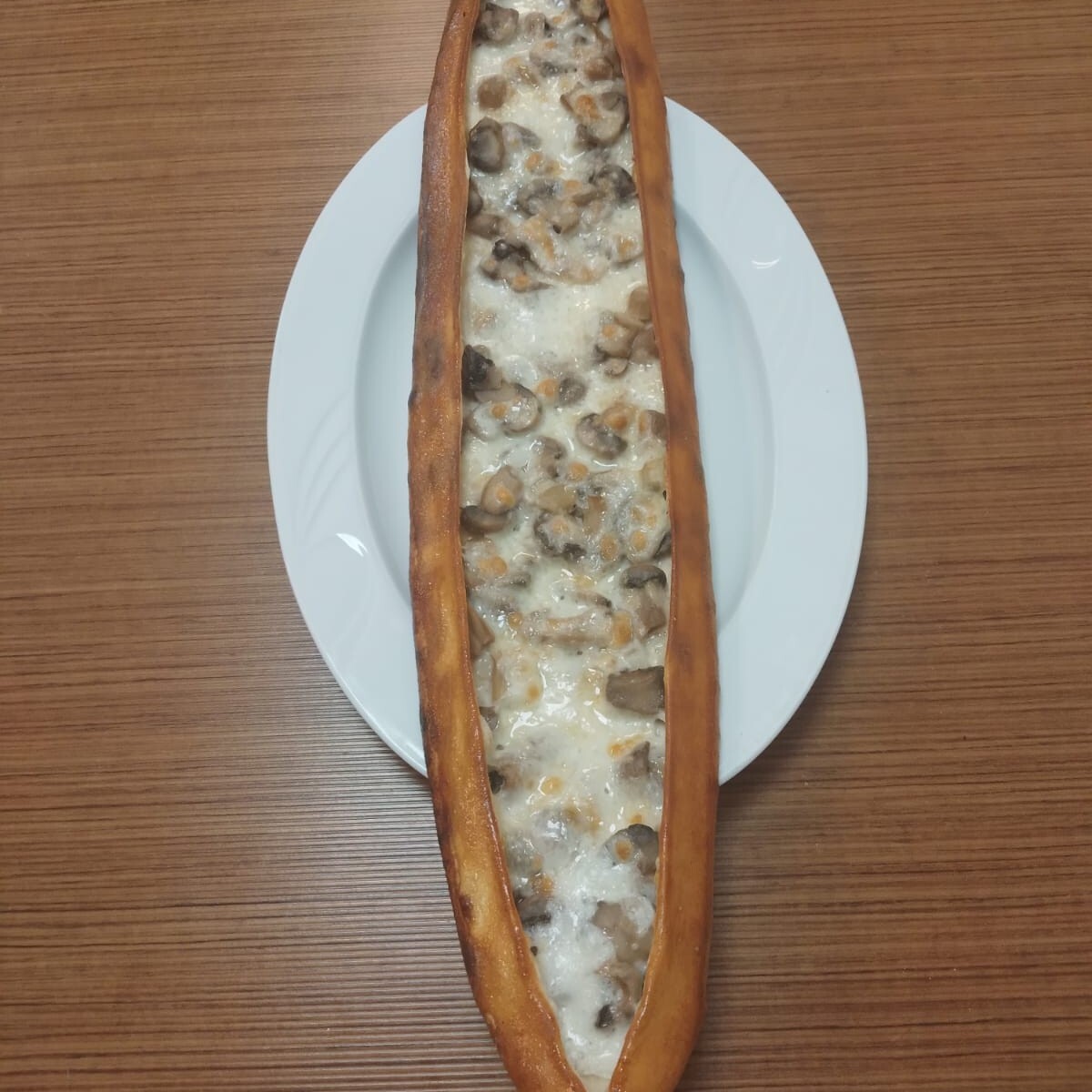 Mantarlı Kaşarlı Pide