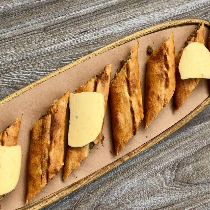 Patatesli Kaşarlı Pide
