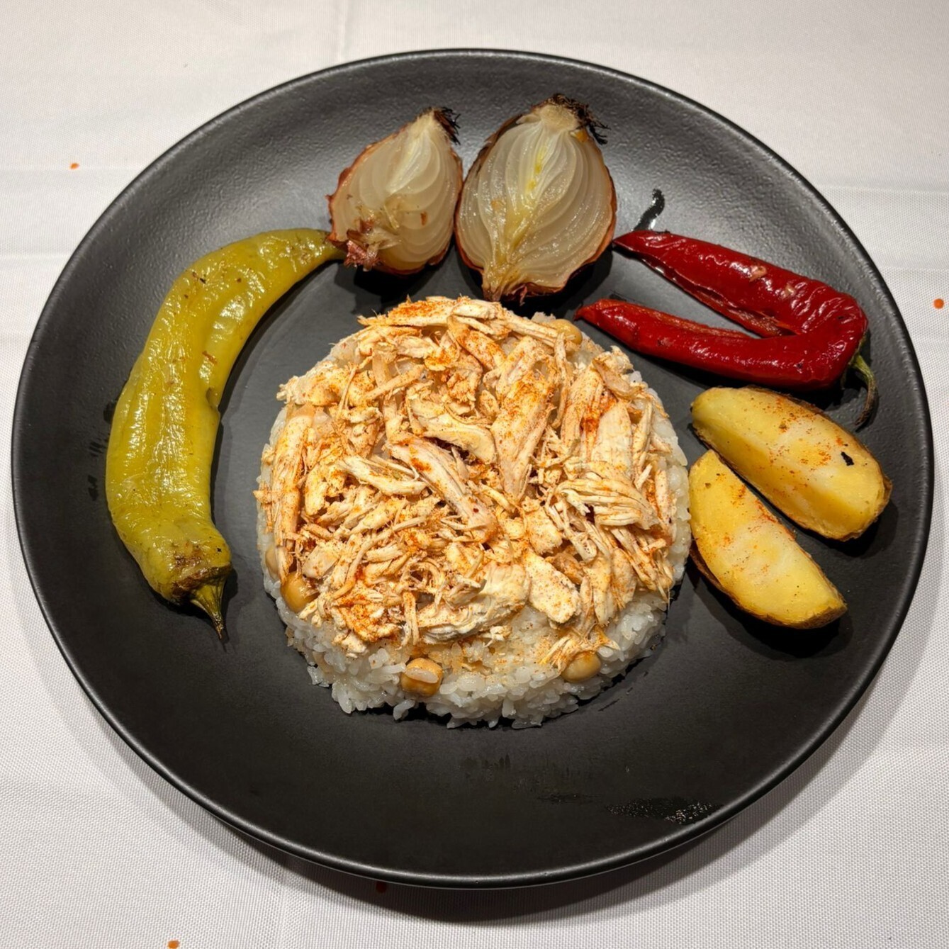 Bol Tavuklu Pilav (300 gr. Pirinç 250 gr. Tavuk)
