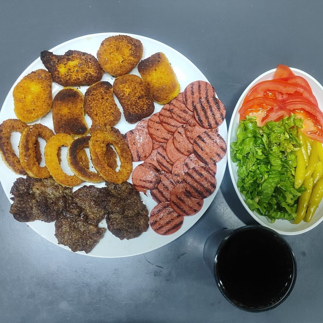 Nugget 4'lü Kombo Kola Menüsü