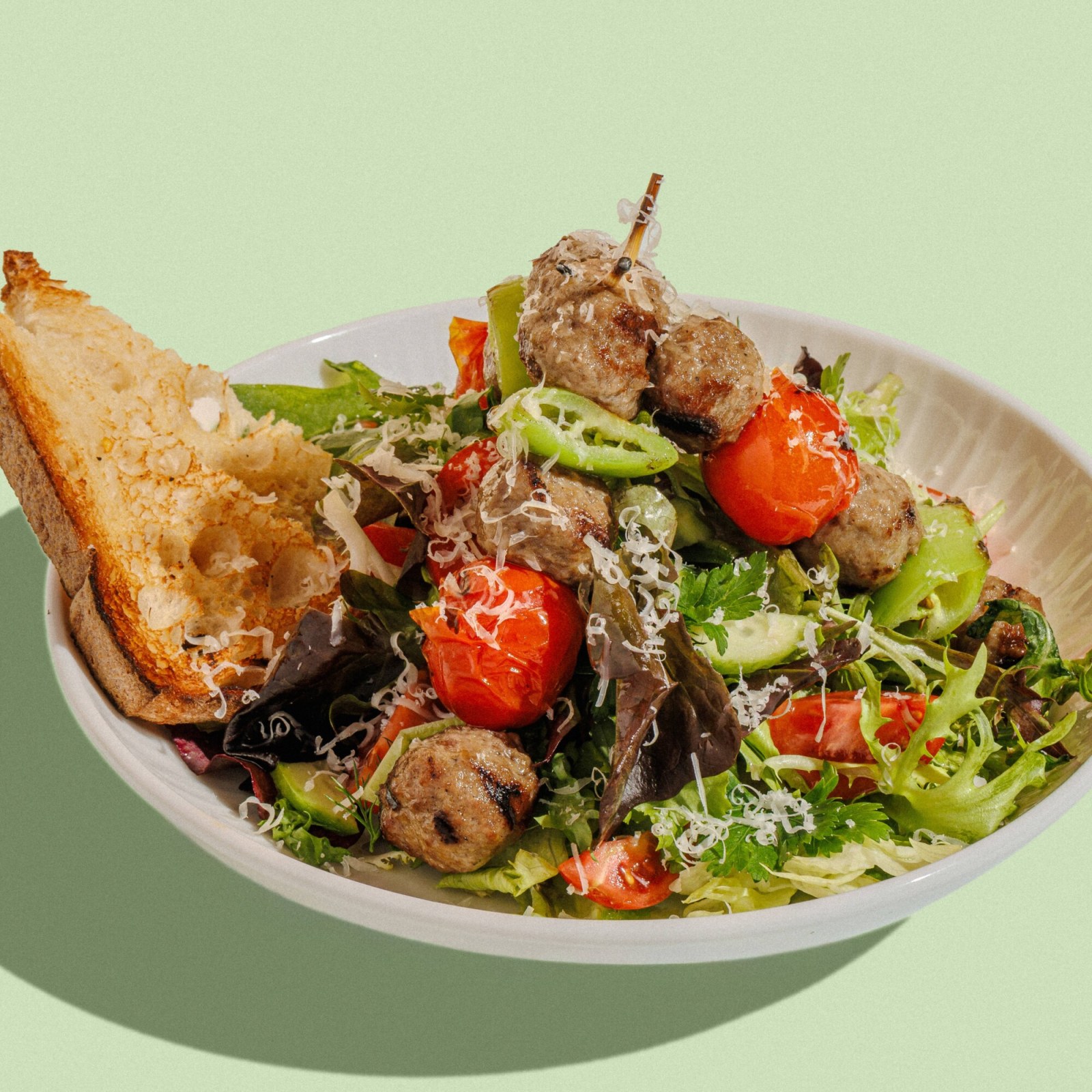 Köfteli Salata