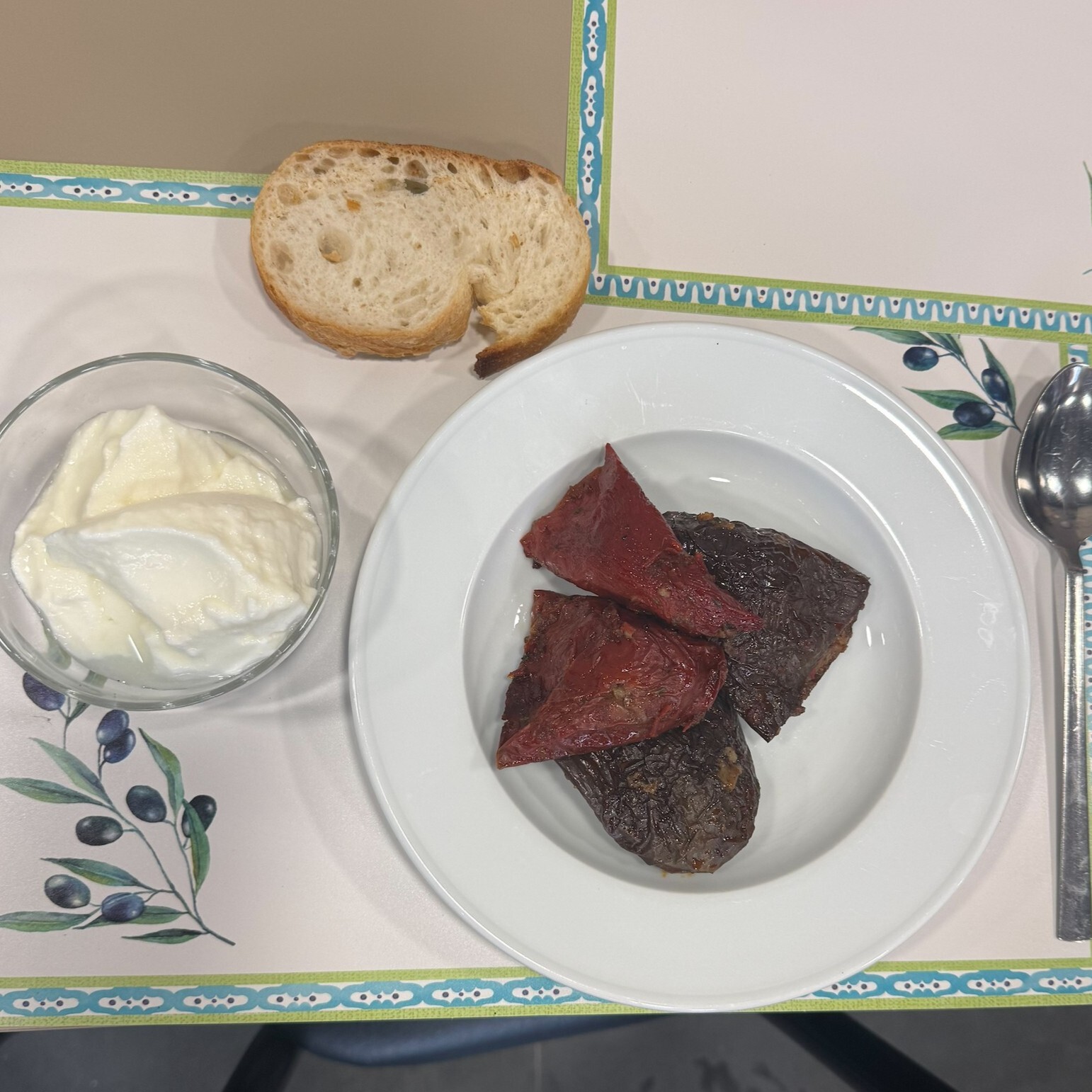 Zeytinyağlı Yöresel Kuru Dolma