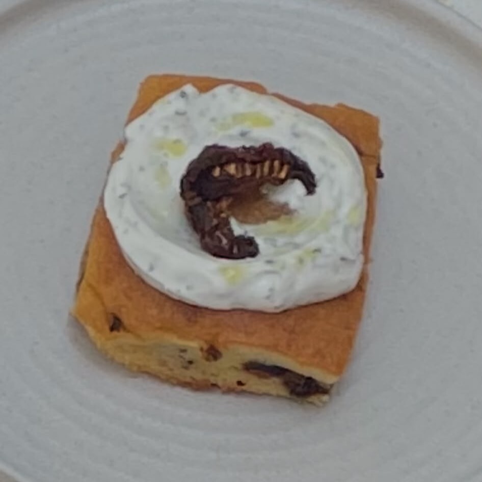 Akdeniz Cake
