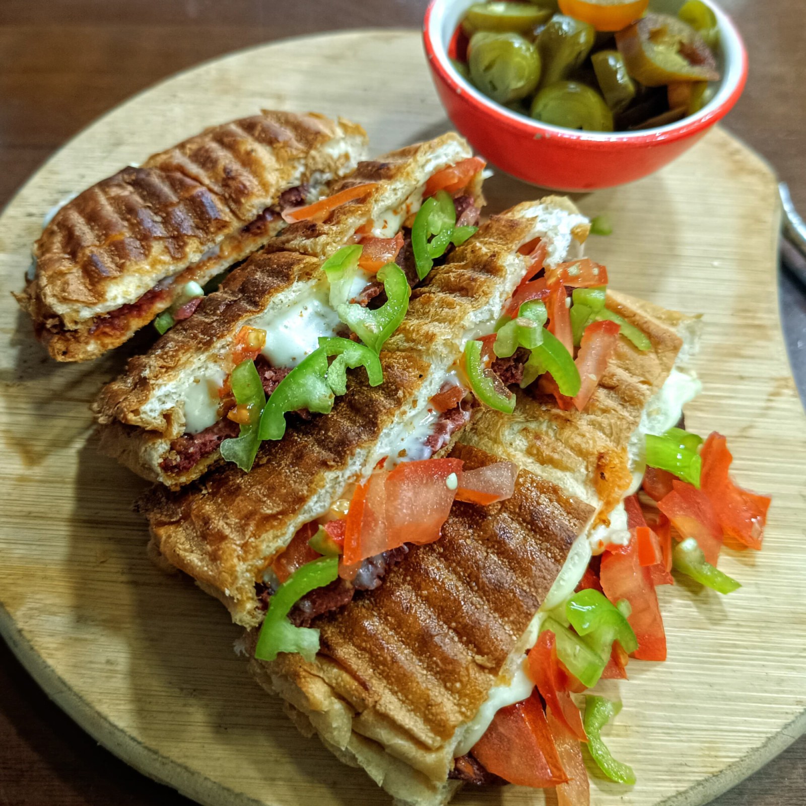 Yarım Ekmek Arası Sebzeli Tost