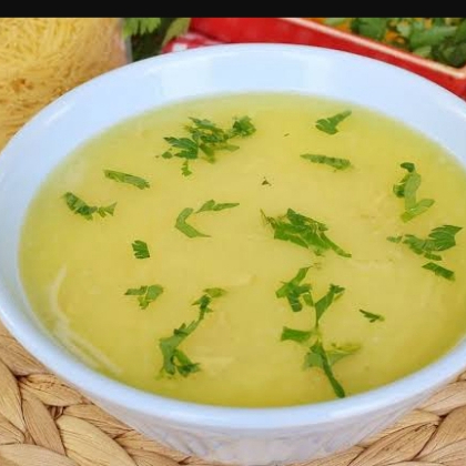 Şehriyeli Tavuk Suyu Çorbası