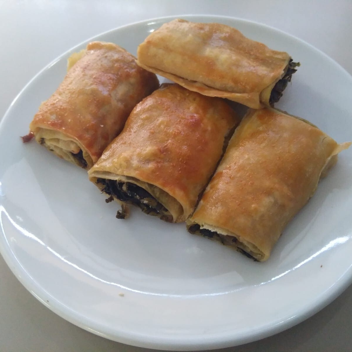 Ispanaklı Kol Böreği (Porsiyon)