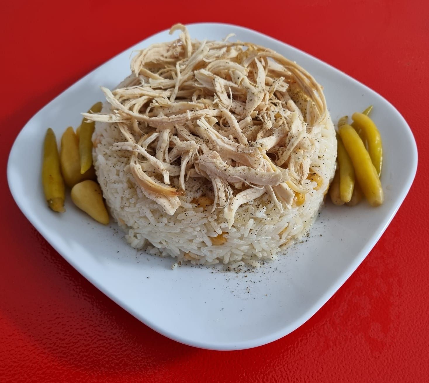 NOHUTLU BOL TAVUKLU PİLAV ------ ( 400gr Pilav + 200gr Tavuk) ------ YAN ÜRÜN SEÇİMİ YAPINIZ-