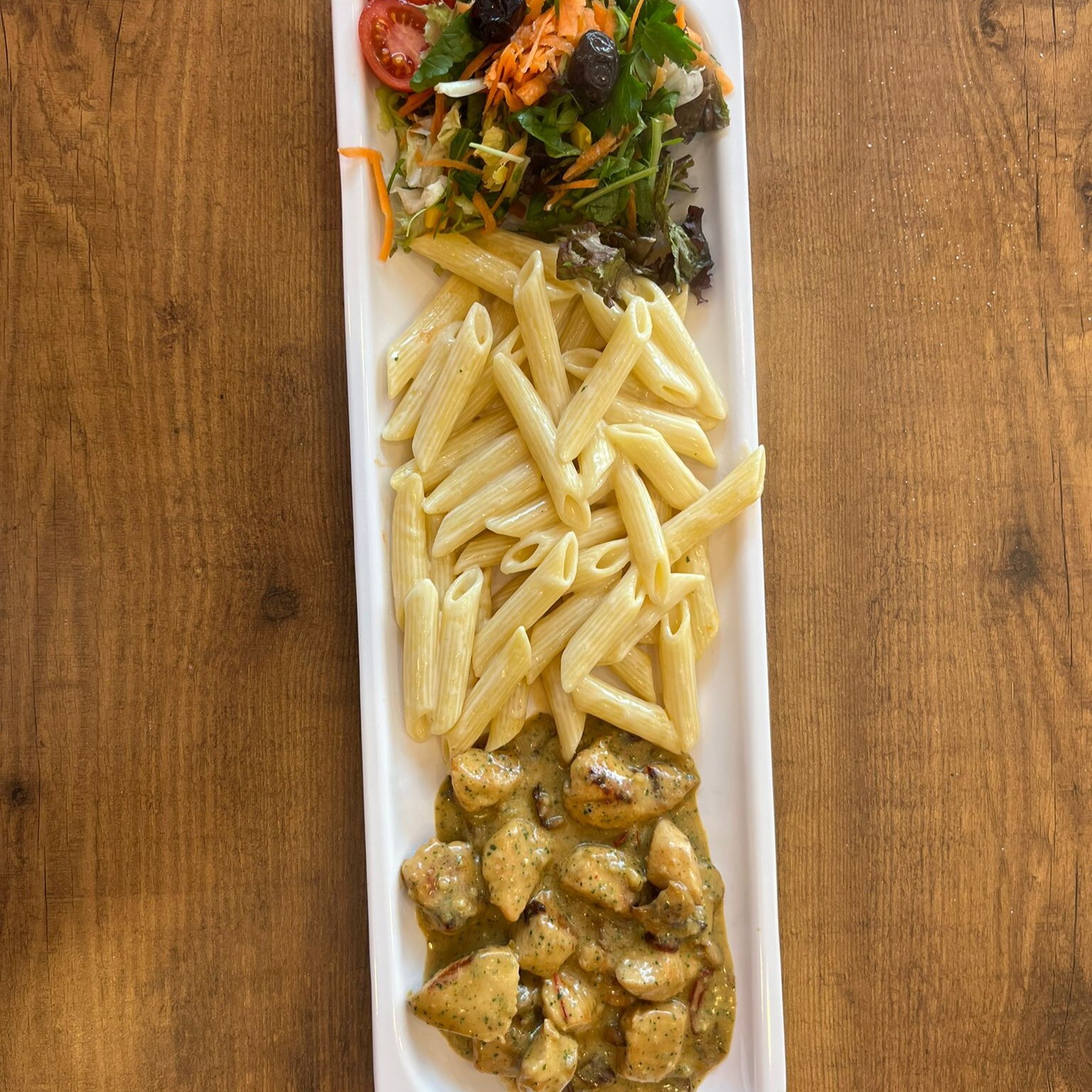 Pesto Soslu Tavuk Combo