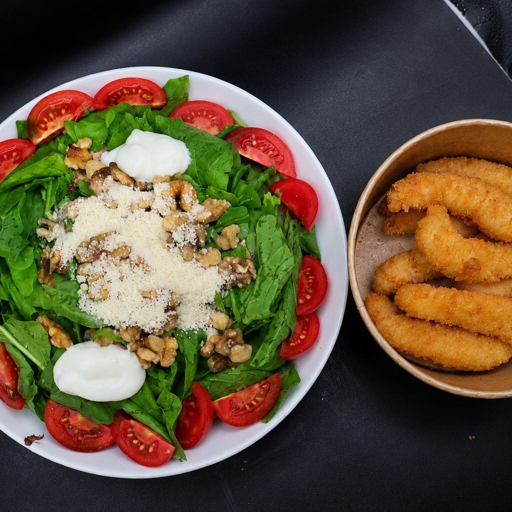 Çıtır Karidesli Roka Salatası
